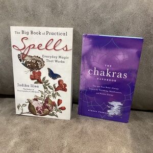 Book set Everyday magic spells and Chakra handbook like new